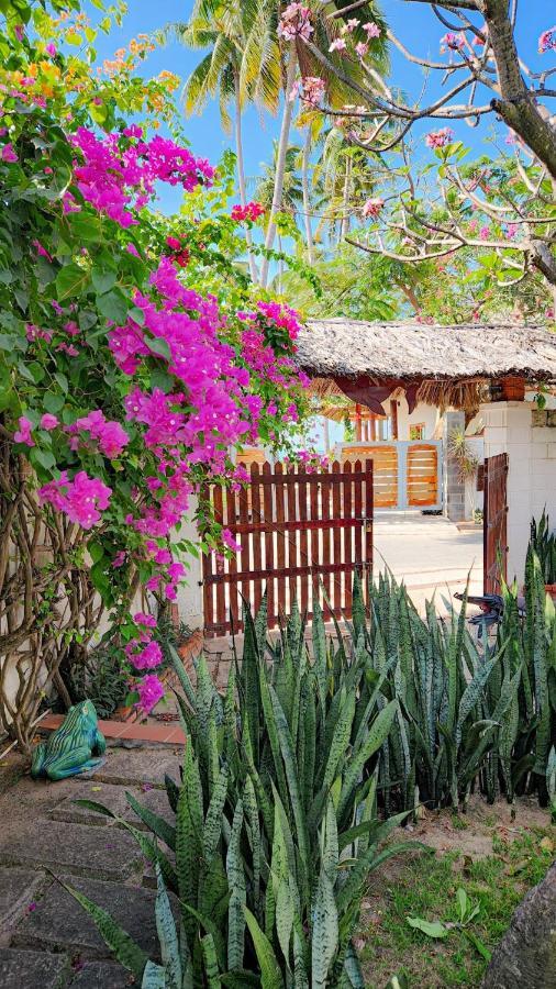 Lang Ca Voi Ll The Whales Village Ll Mui Ne Phan Thiet Exteriör bild