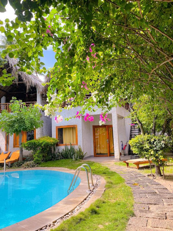 Lang Ca Voi Ll The Whales Village Ll Mui Ne Phan Thiet Exteriör bild